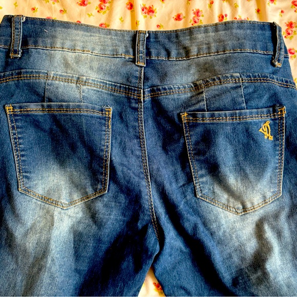 VIP Jeans - Picture 2 of 4